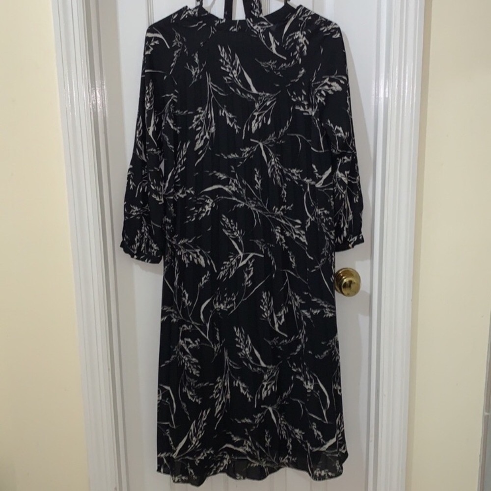 🎄FIRM PRICE🎄H&M pleated wrap dress - Picture 10 of 10